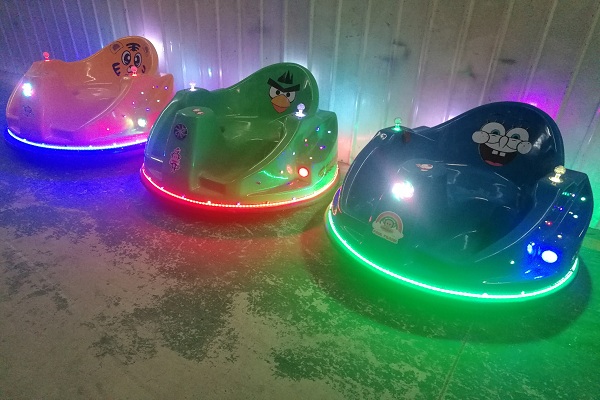 Dinis UFO Bumper Car Working at Nights