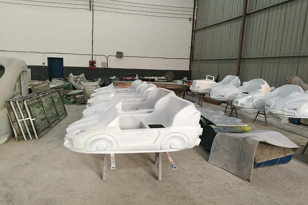 Fiber Glass Materials Used in Adult Bumper Car Manufacturing